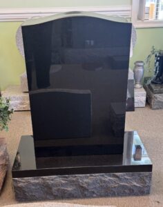 Single Jet Black Monument
